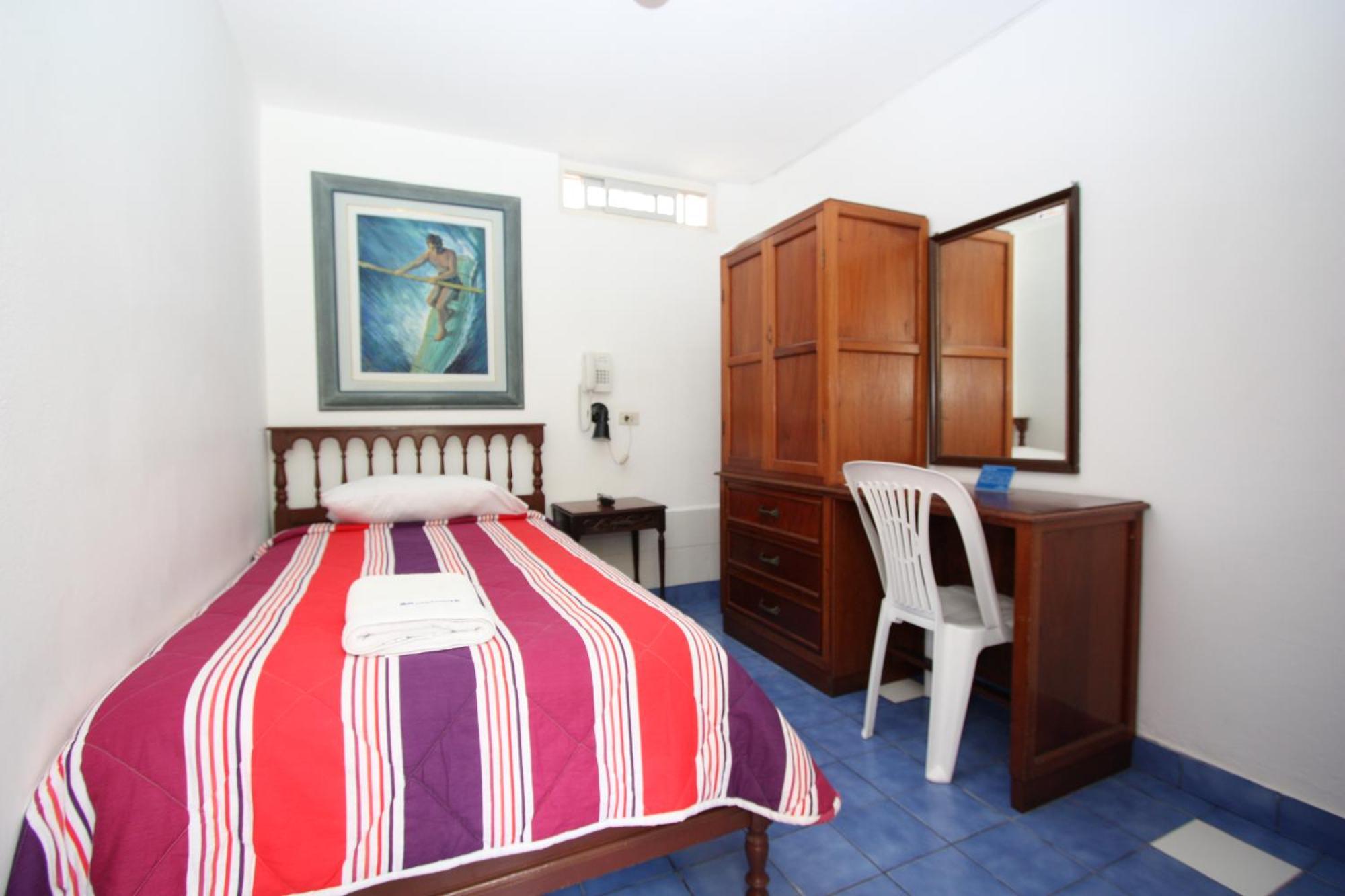 Hotel Bracamonte Huanchaco Esterno foto
